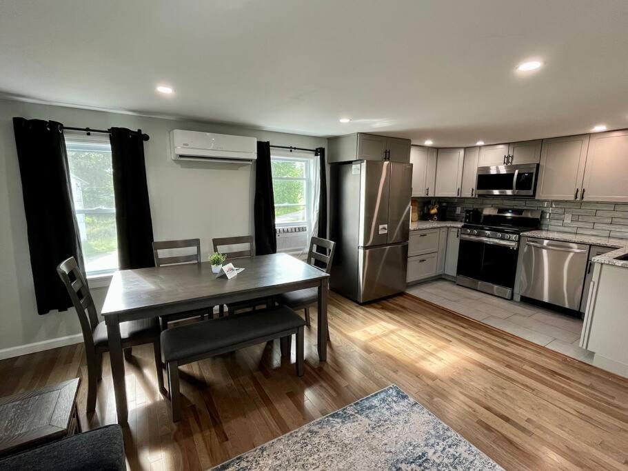 2 Bed Berkshire Getaway @ Stephentown Hotel Eksteriør bilde